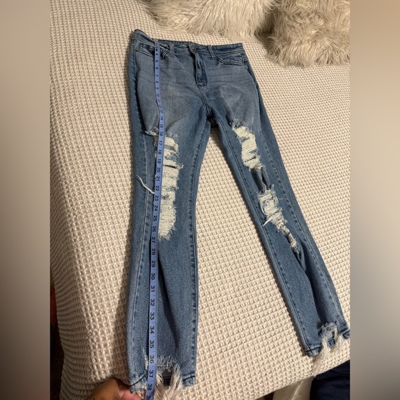 Cello Women's Distressed Blue Jeans Size 29 - Picture 1 of 9
